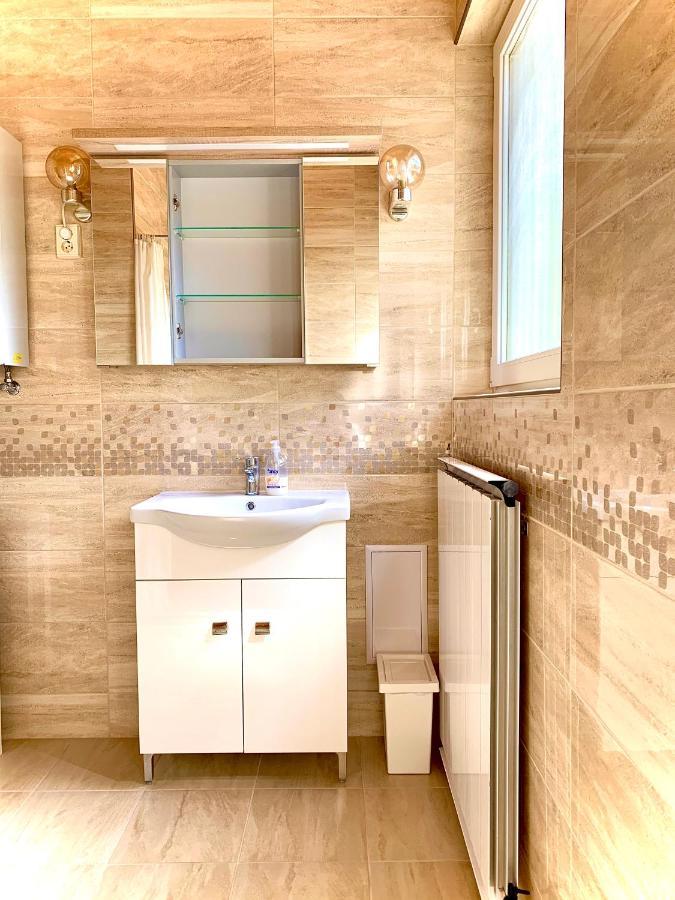Balatonfoeldvar Centrum Apartmanok Buitenkant foto