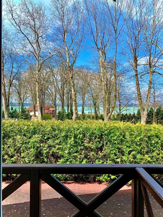 Balatonfoeldvar Centrum Apartmanok Buitenkant foto